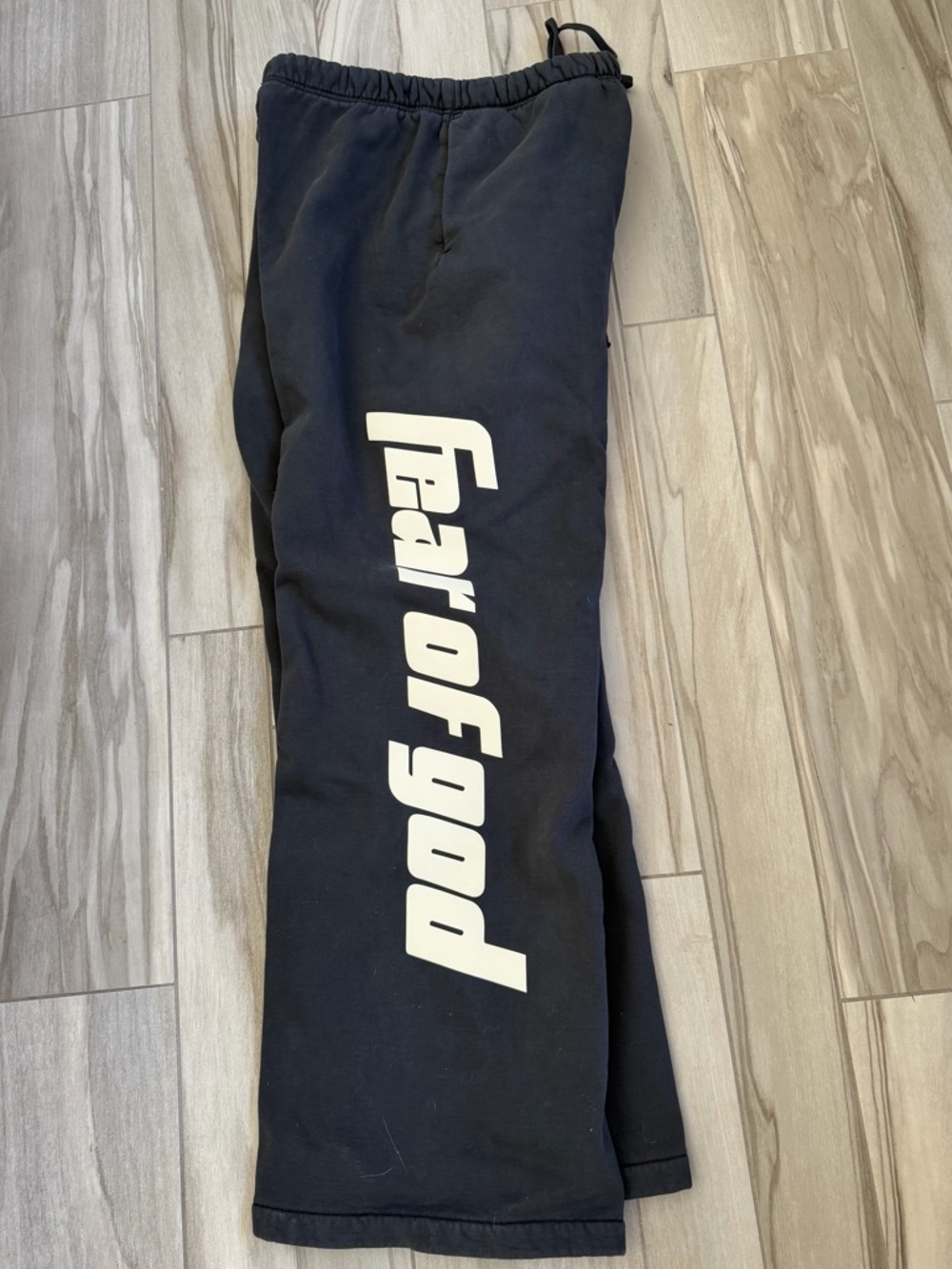 Fear of God Navy Essentials MLB Sweatpants with White Logo - Picture 3 of 4